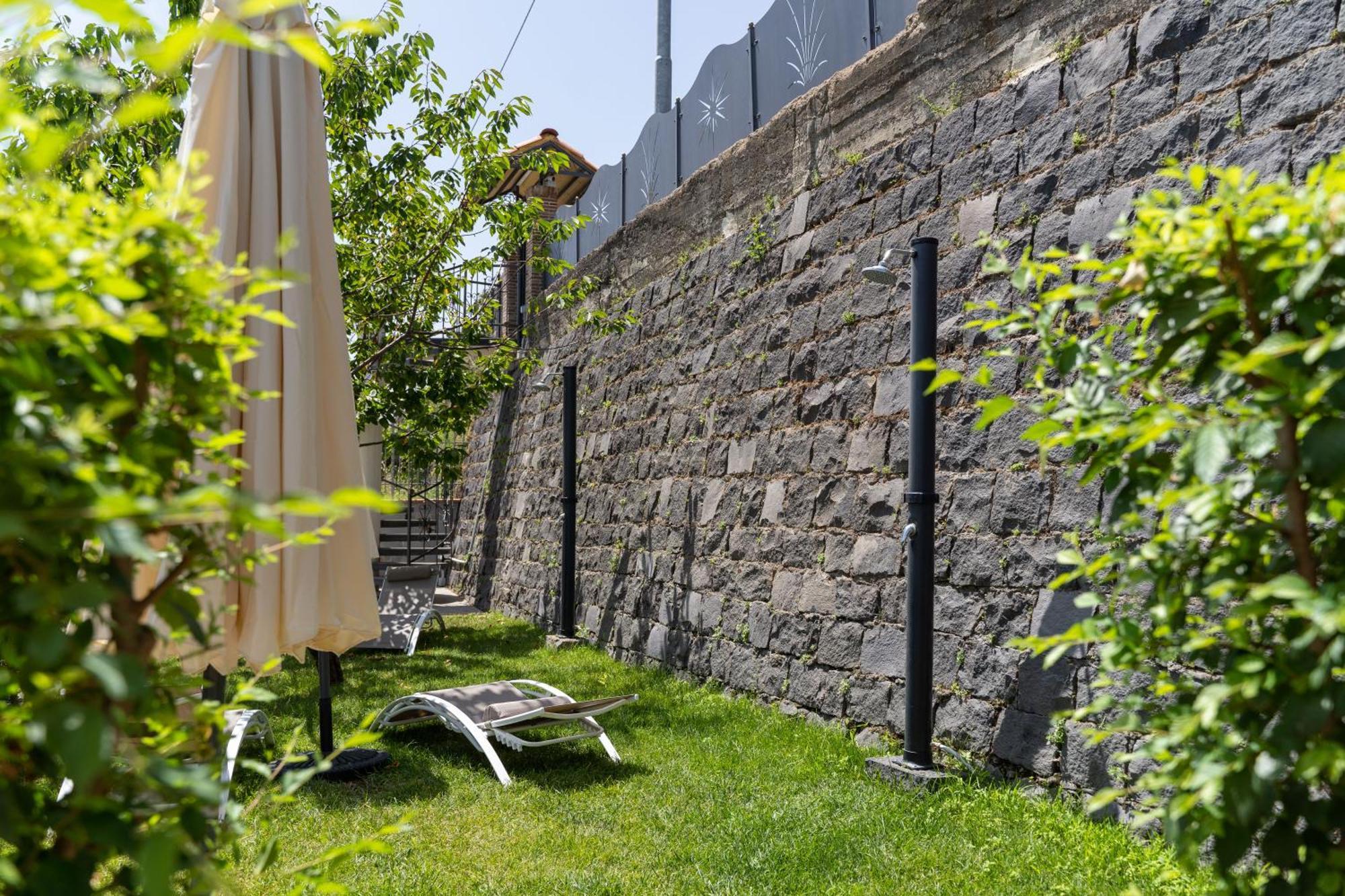 Etna Sunshine Rent Rooms Puntalazzo Exterior foto