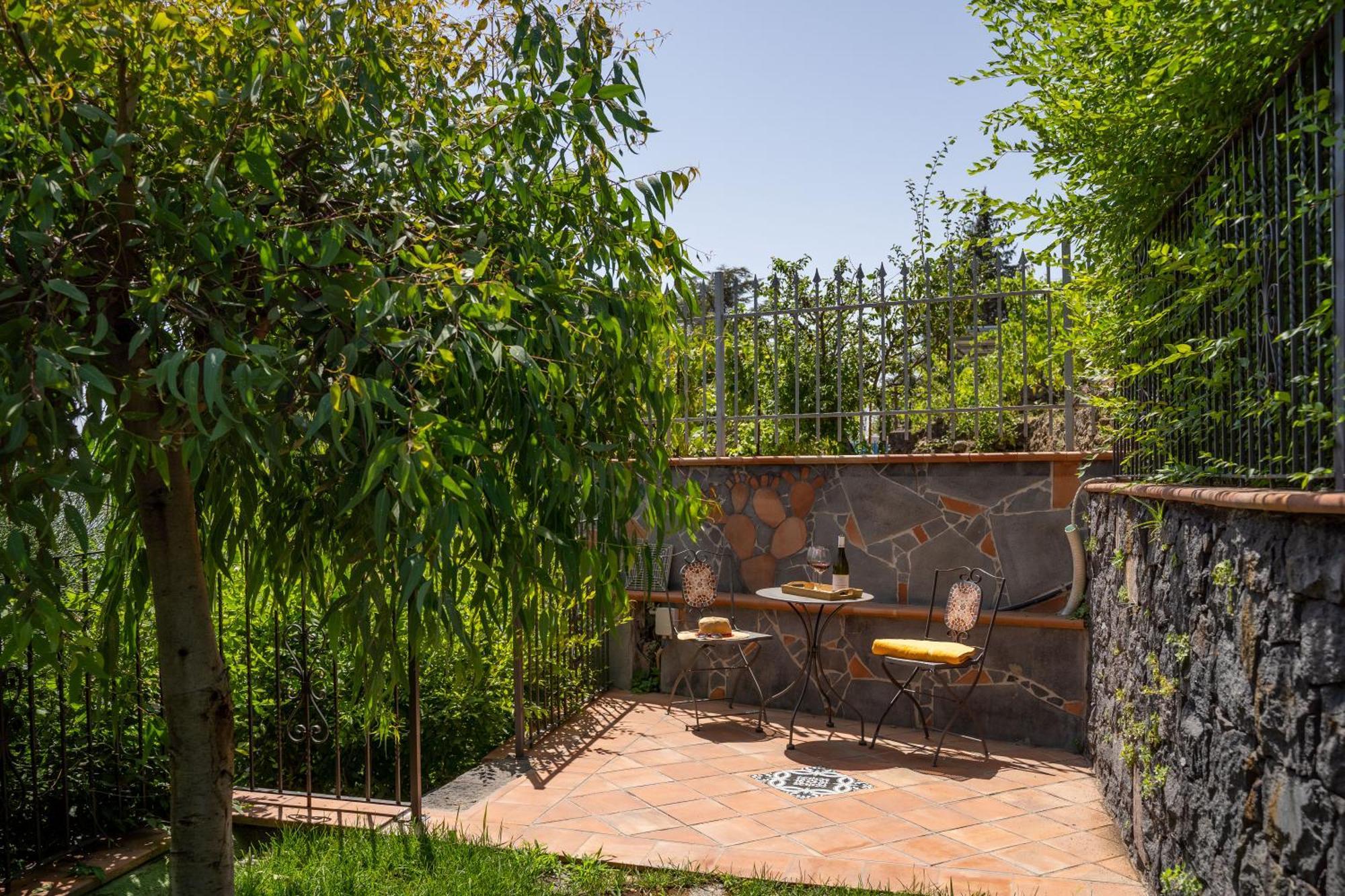 Etna Sunshine Rent Rooms Puntalazzo Exterior foto